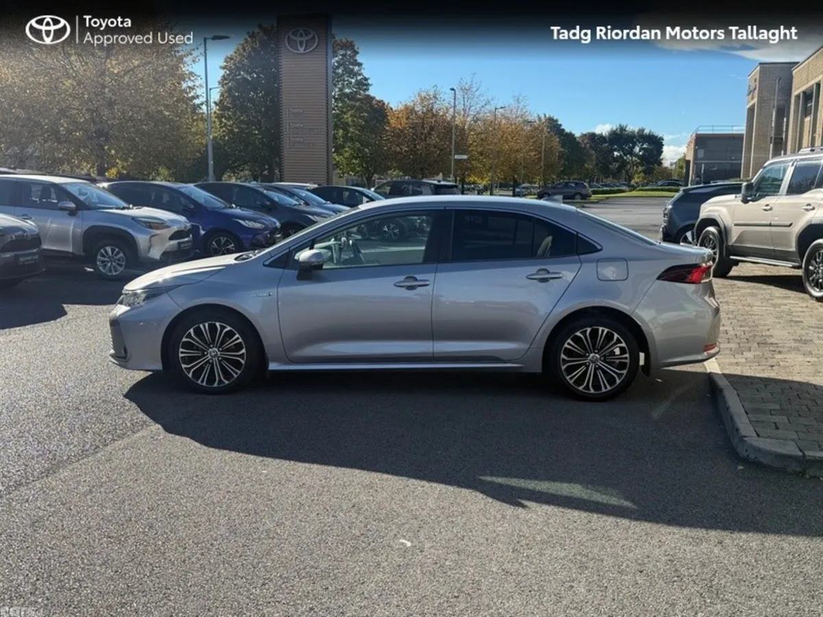 Toyota Corolla Saloon, Petrol Hybrid, 2021, Grey