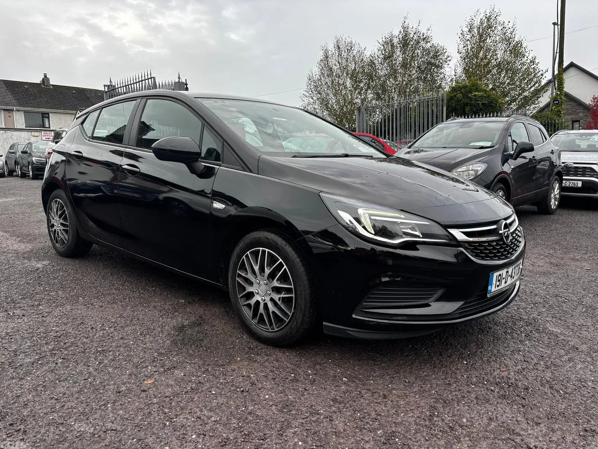 Opel Astra Hatchback, Petrol, 2019, Black