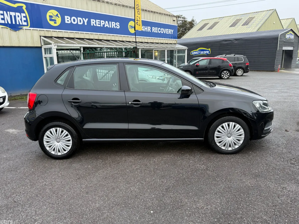 Volkswagen Polo Hatchback, Petrol, 2015, Black