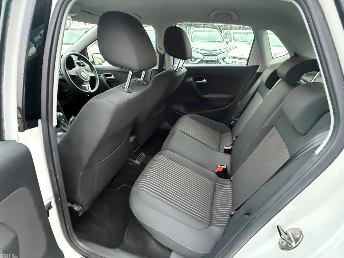 Volkswagen Polo Hatchback, Petrol, 2013, White