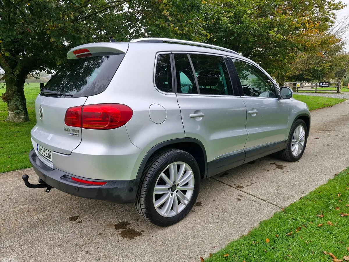 Volkswagen Tiguan SUV, Diesel, 2016, Silver