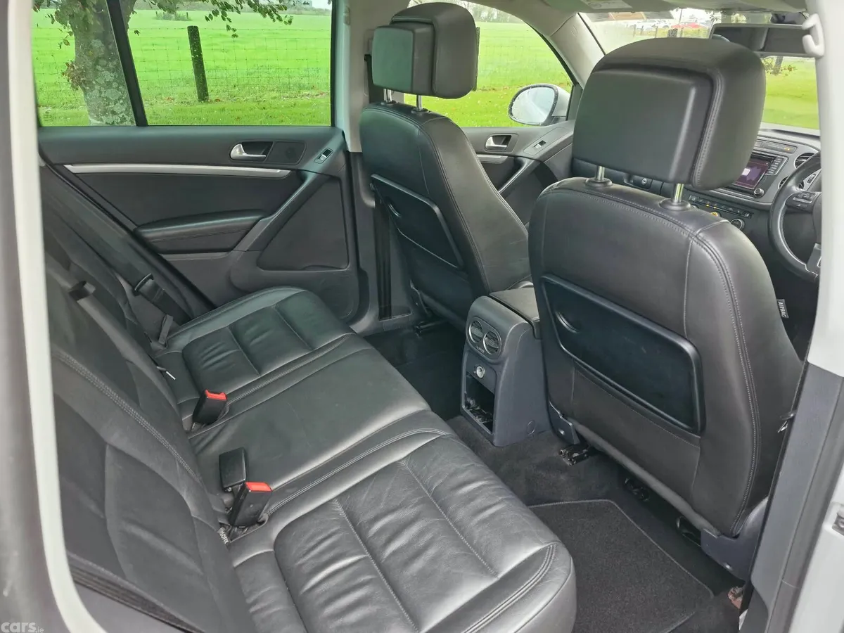 Volkswagen Tiguan SUV, Diesel, 2016, Silver