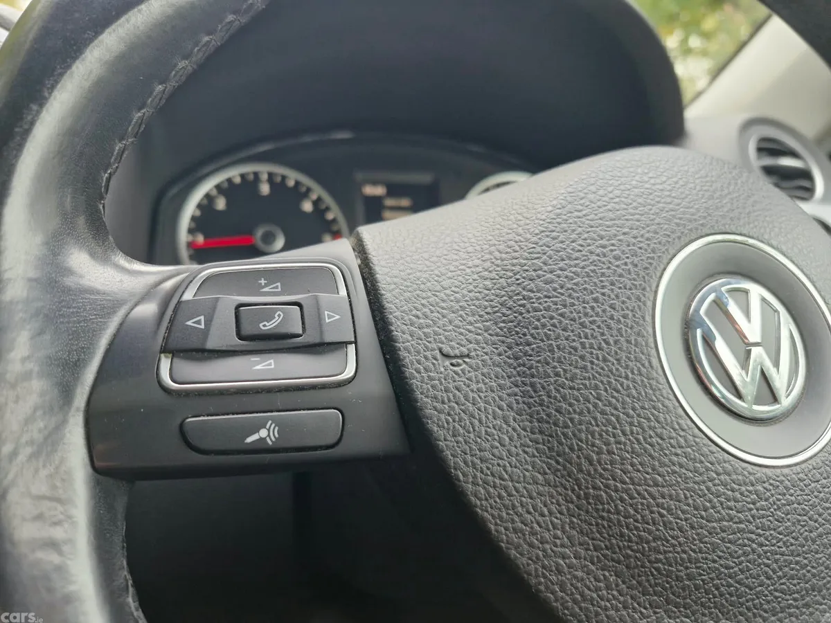 Volkswagen Tiguan SUV, Diesel, 2016, Silver