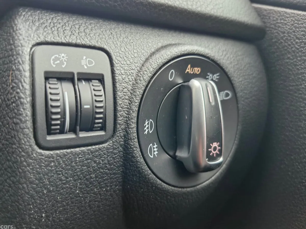 Volkswagen Tiguan SUV, Diesel, 2016, Silver