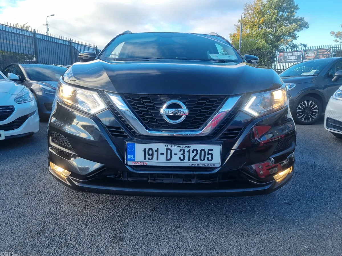 Nissan Qashqai MPV, Diesel, 2019, Black