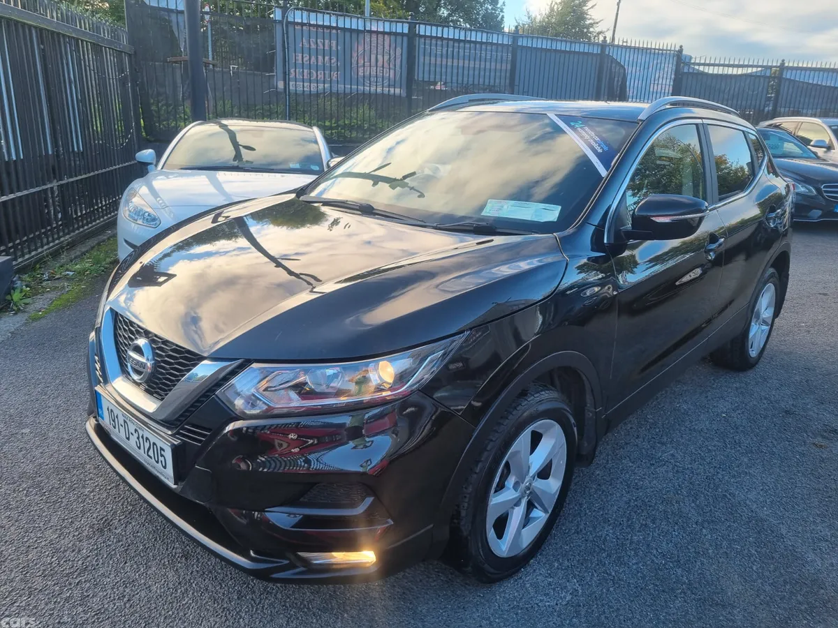 Nissan Qashqai MPV, Diesel, 2019, Black