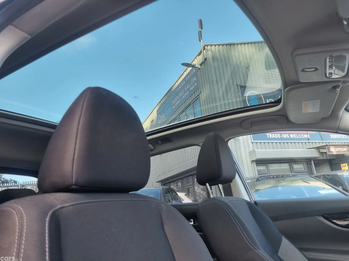 Nissan Qashqai MPV, Diesel, 2019, Black