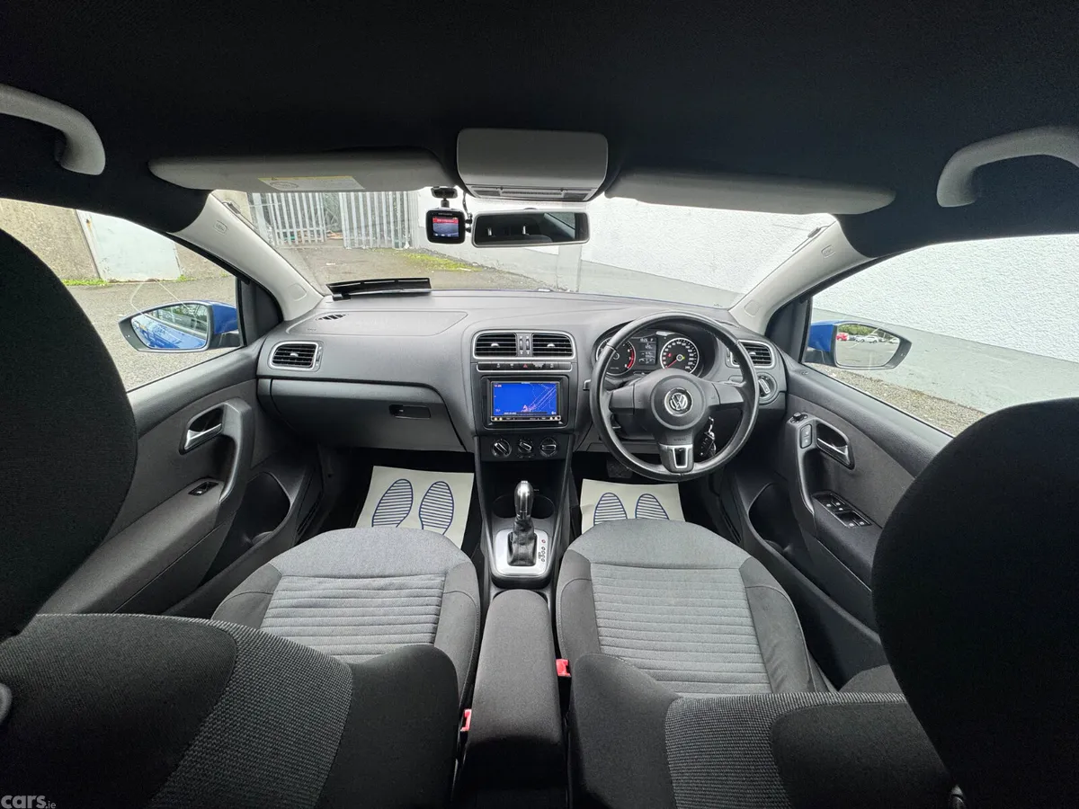 Volkswagen Polo Hatchback, Petrol, 2013, Blue