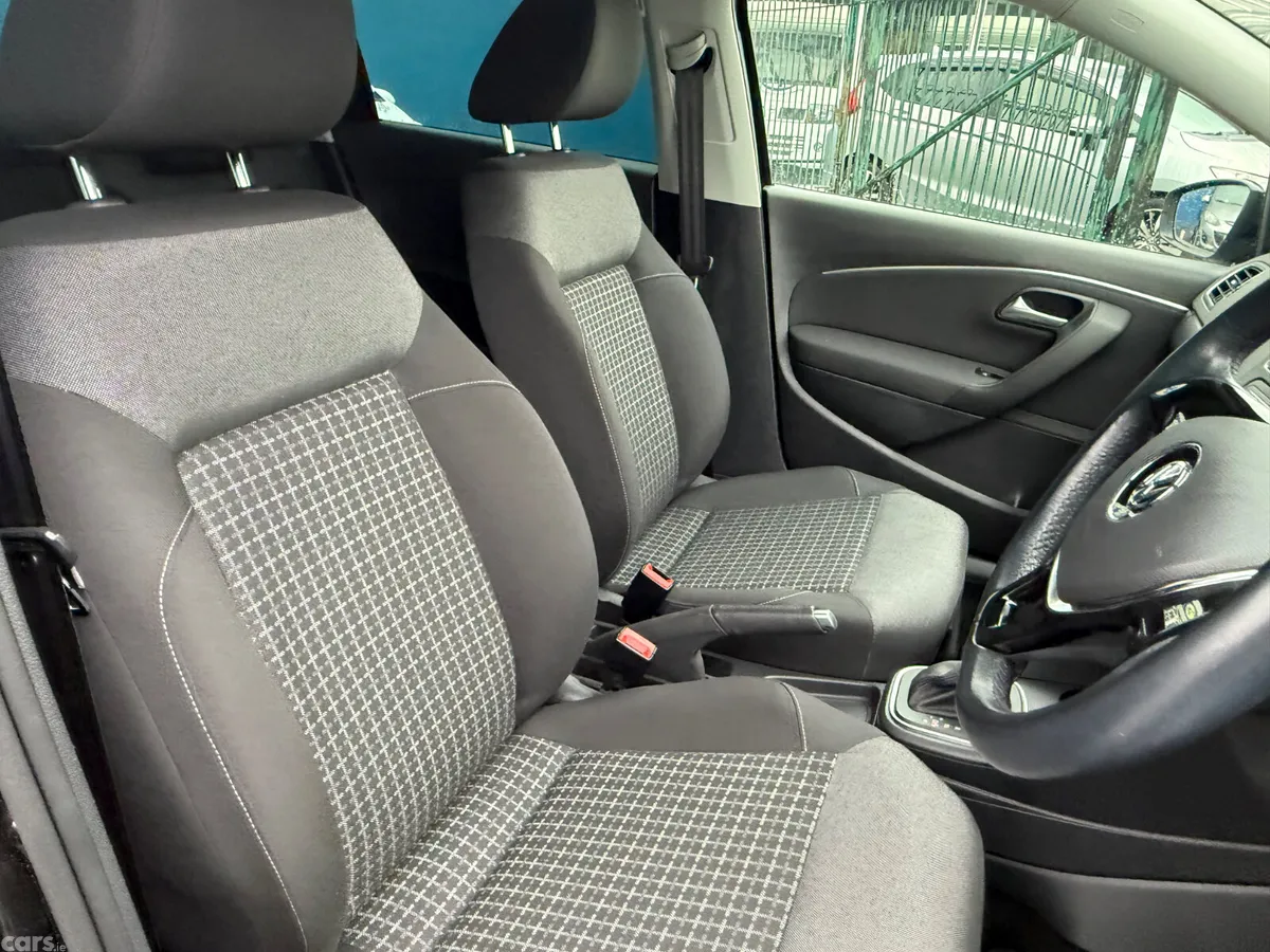 Volkswagen Polo Hatchback, Petrol, 2015, Black
