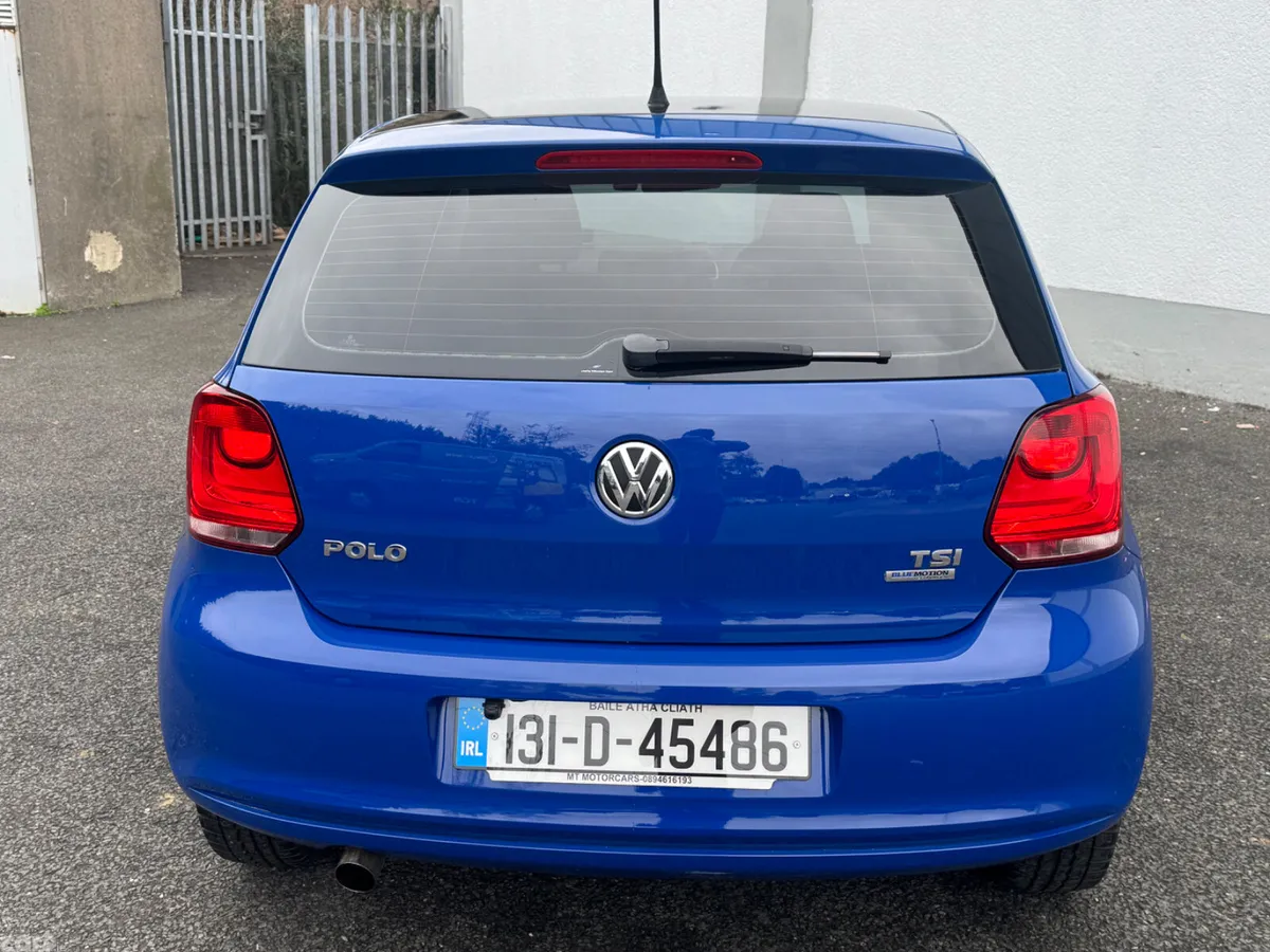 Volkswagen Polo Hatchback, Petrol, 2013, Blue