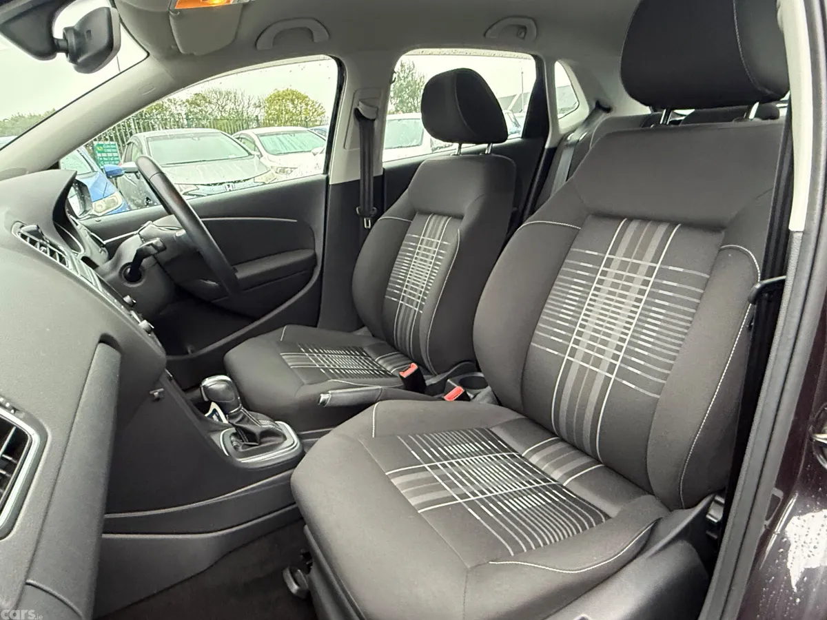 Volkswagen Polo Hatchback, Petrol, 2015, Black