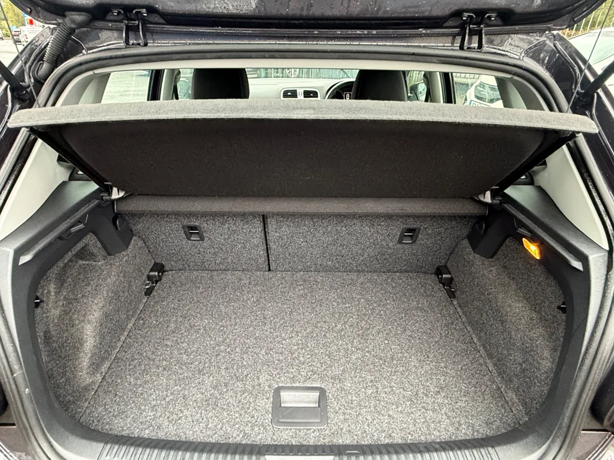 Volkswagen Polo Hatchback, Petrol, 2015, Black