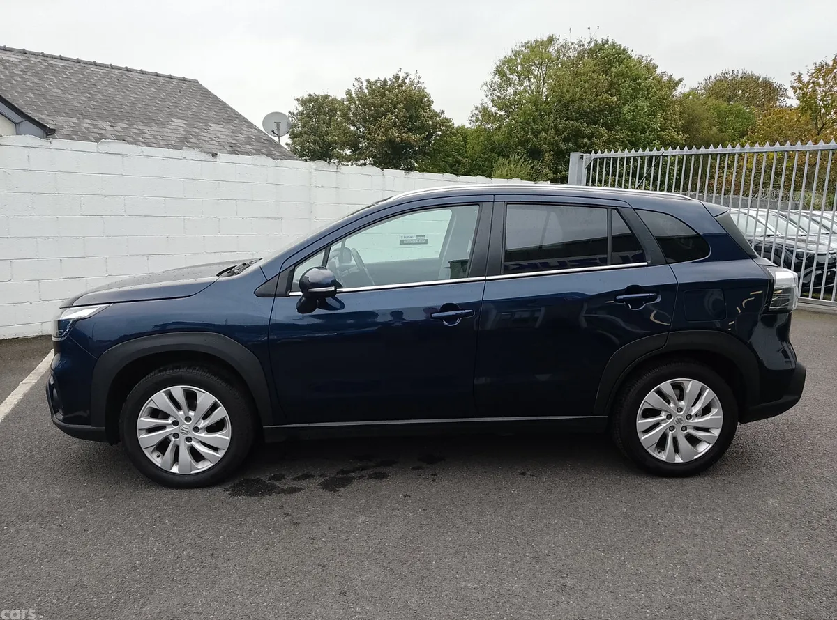 Suzuki S-CROSS Hatchback, Petrol Hybrid, 2023, Blue