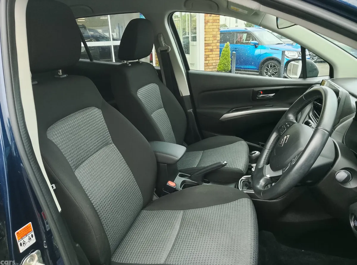 Suzuki S-CROSS Hatchback, Petrol Hybrid, 2023, Blue