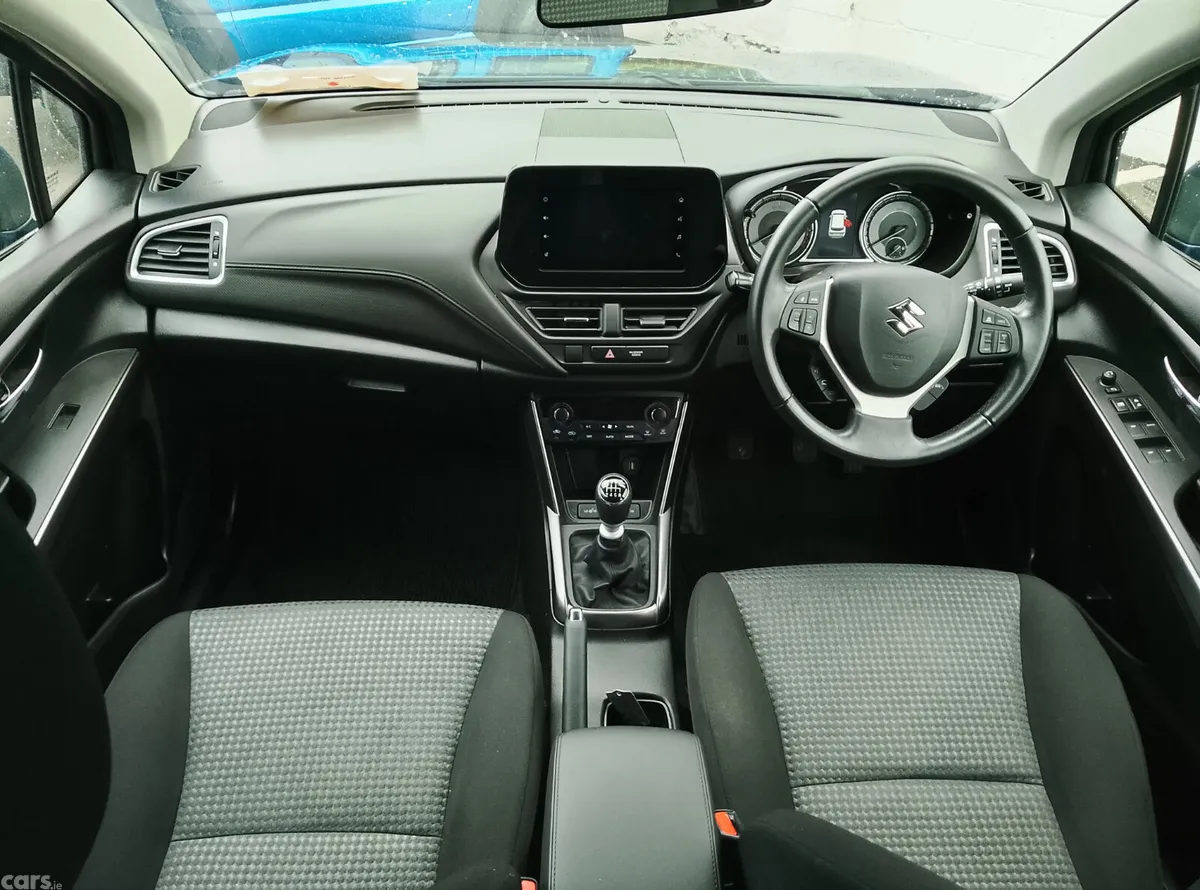 Suzuki S-CROSS Hatchback, Petrol Hybrid, 2023, Blue