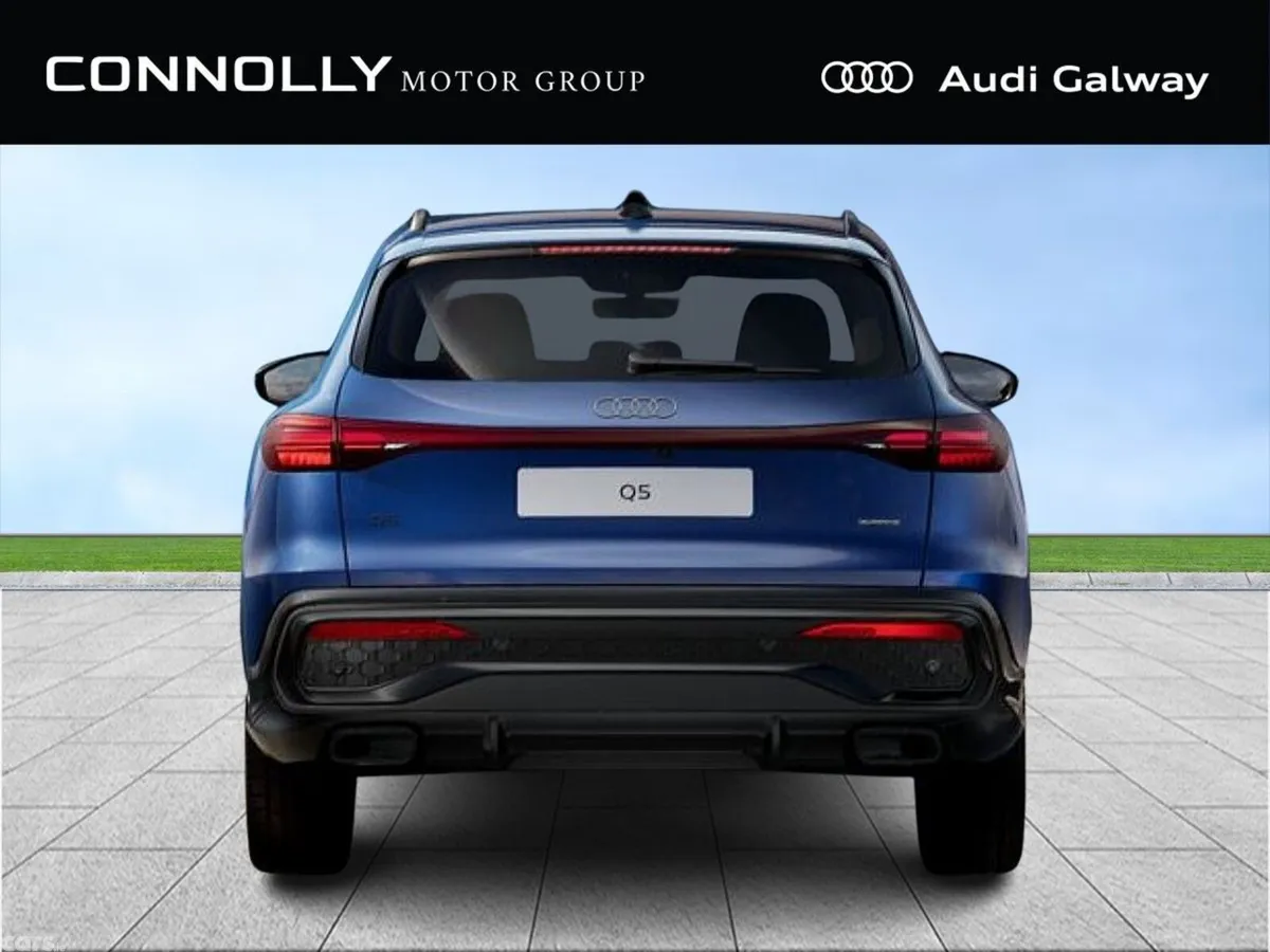 Audi Q5 SUV, Petrol Plug-in Hybrid, 2027, Blue