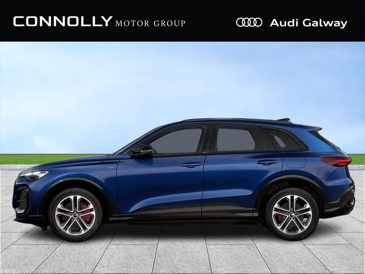 Audi Q5 SUV, Petrol Plug-in Hybrid, 2027, Blue
