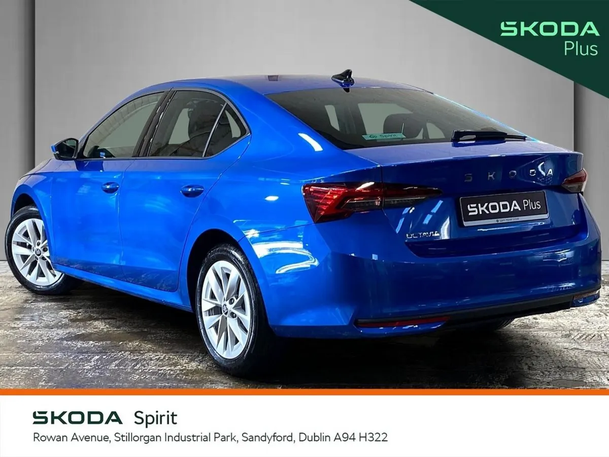 Skoda Octavia Saloon, Diesel, 2026, Blue
