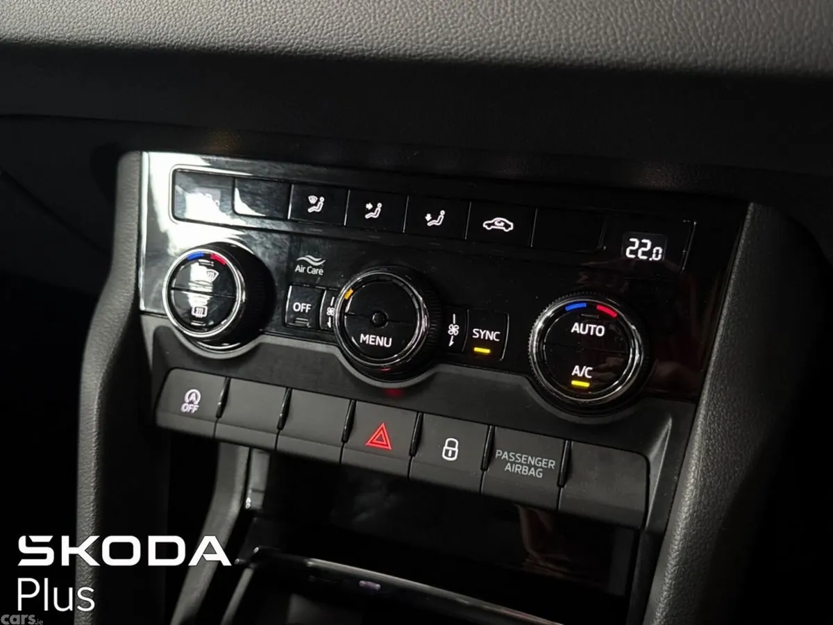 Skoda Karoq SUV, Diesel, 2023, Orange