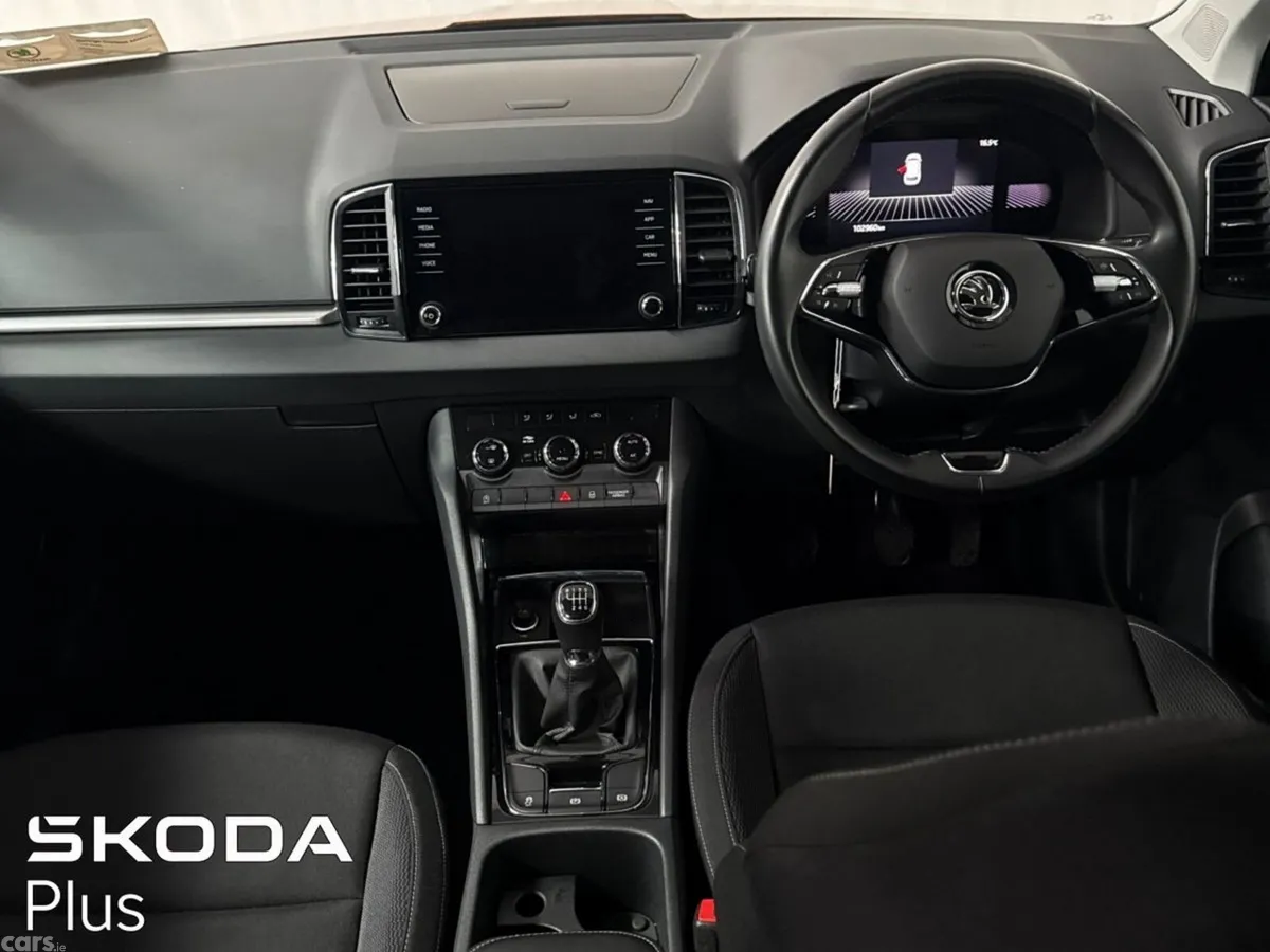 Skoda Karoq SUV, Diesel, 2023, Orange