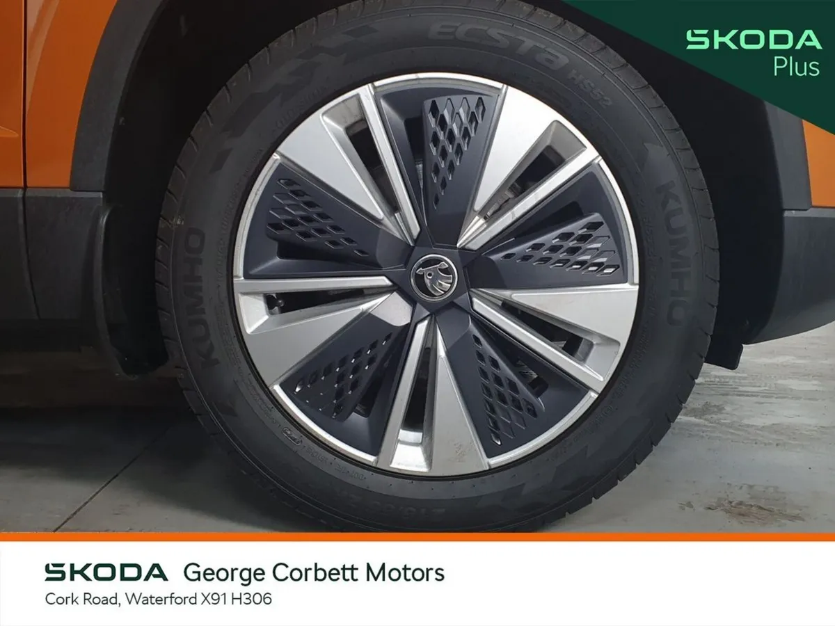 Skoda Karoq SUV, Diesel, 2023, Orange