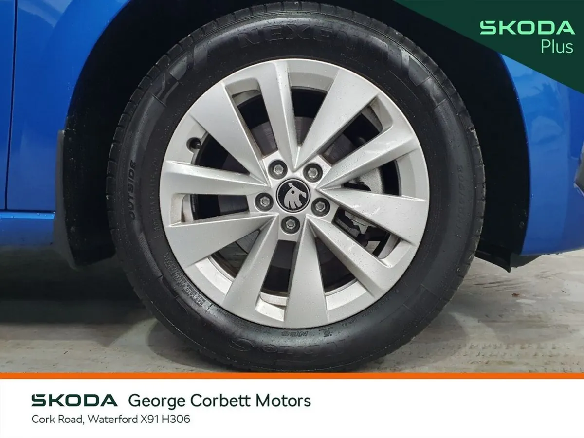 Skoda Scala Hatchback, Petrol, 2026, Blue