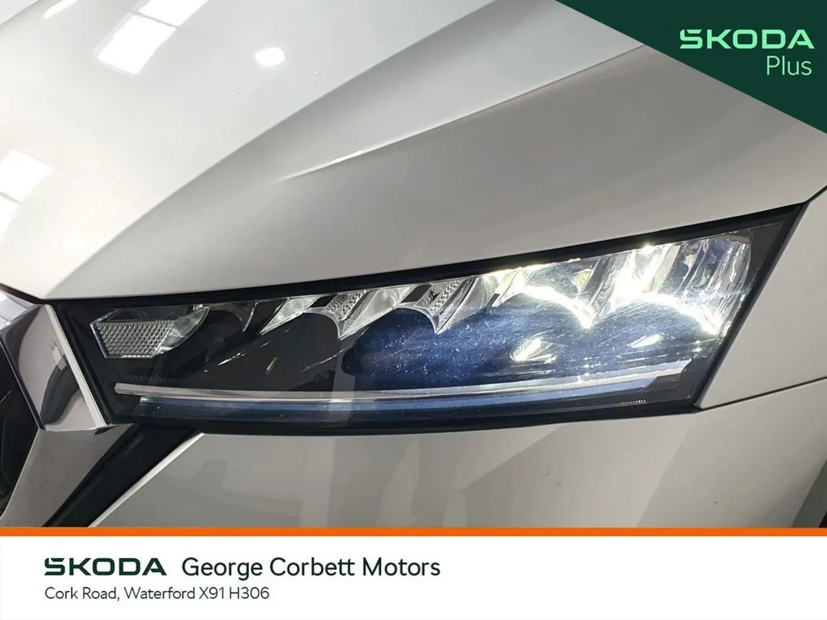 Skoda Octavia Saloon, Petrol, 2022, Silver