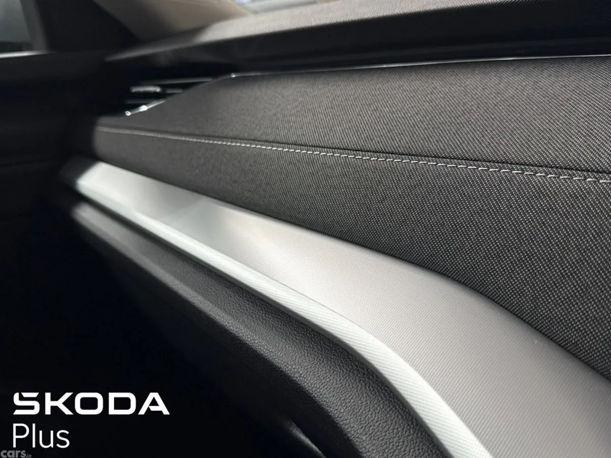 Skoda Octavia Saloon, Petrol, 2022, Silver