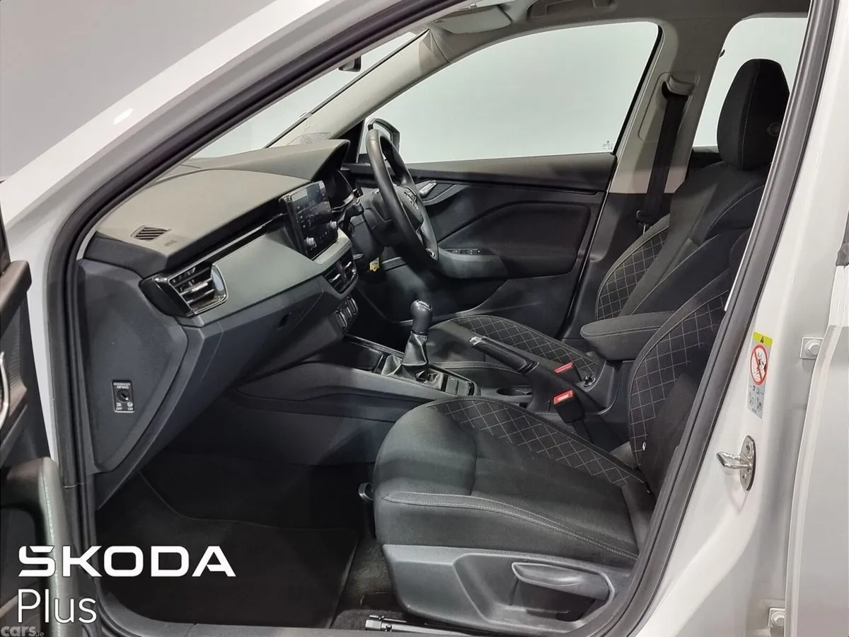 Skoda Kamiq Hatchback, Petrol, 2024, White