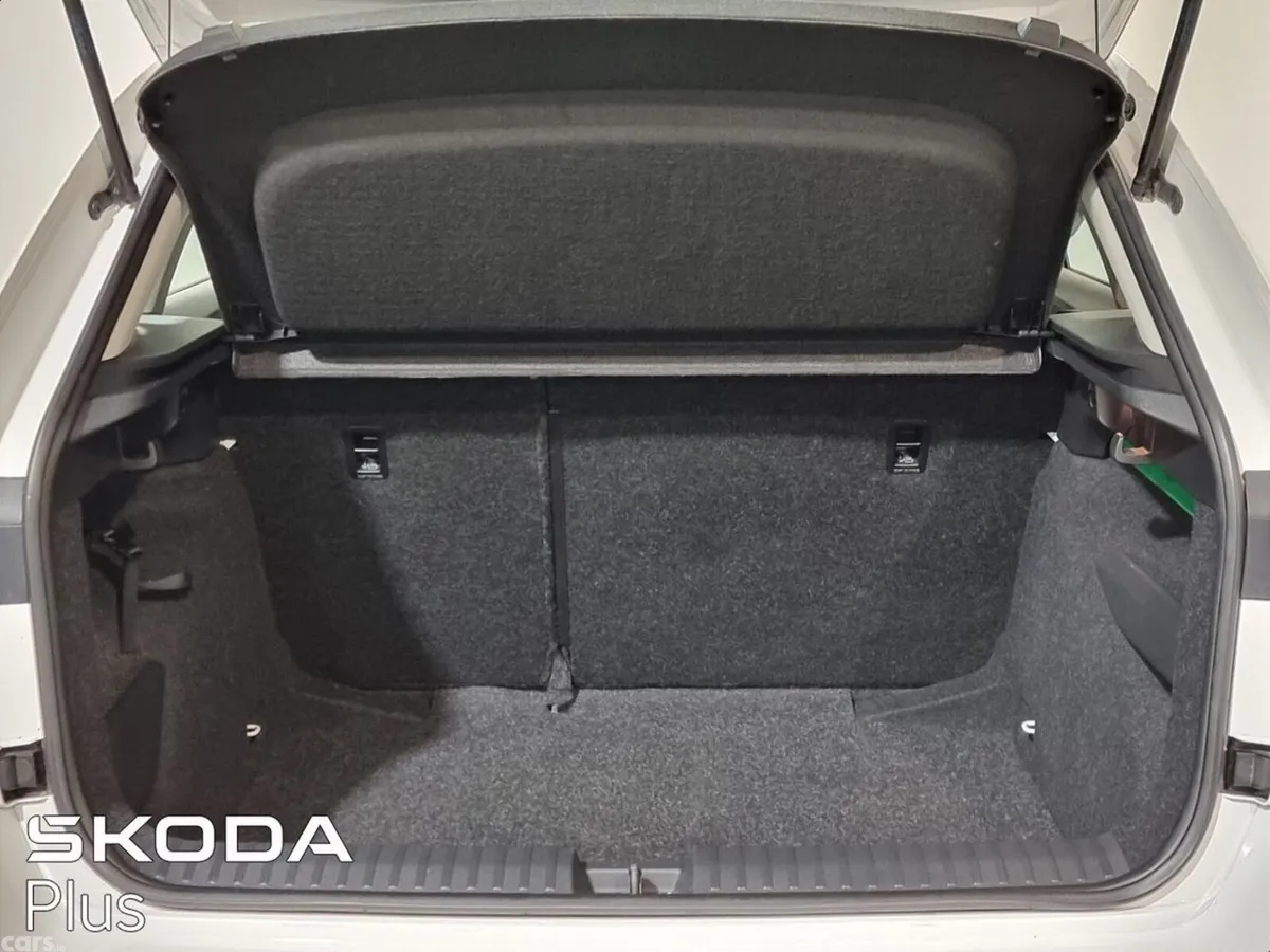 Skoda Kamiq Hatchback, Petrol, 2024, White