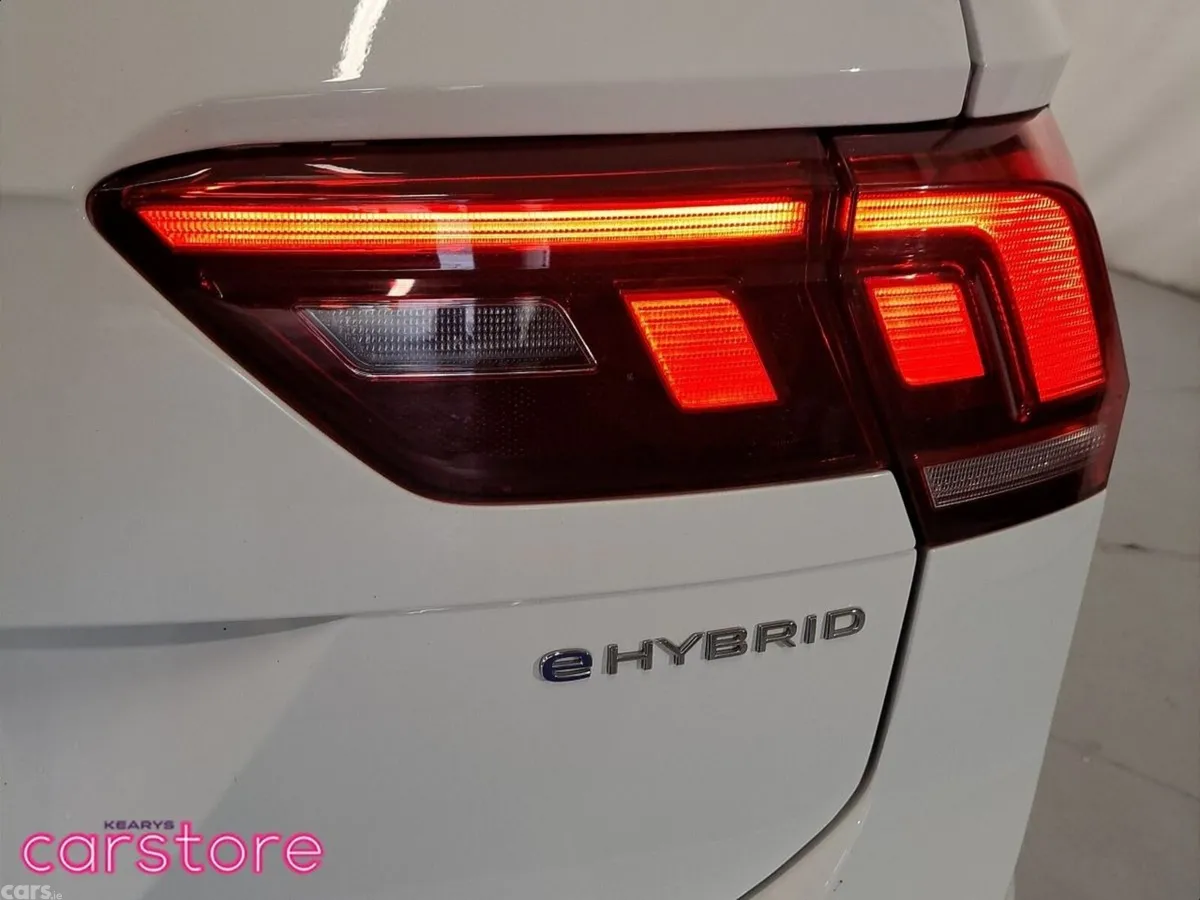 Volkswagen Tiguan SUV, Petrol Plug-in Hybrid, 2023, White