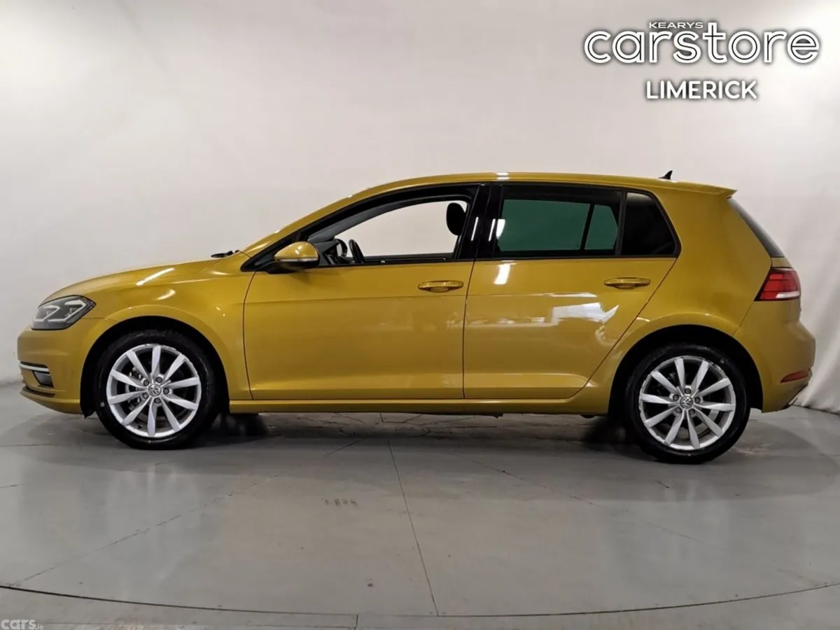 Volkswagen Golf Hatchback, Petrol, 2019, 