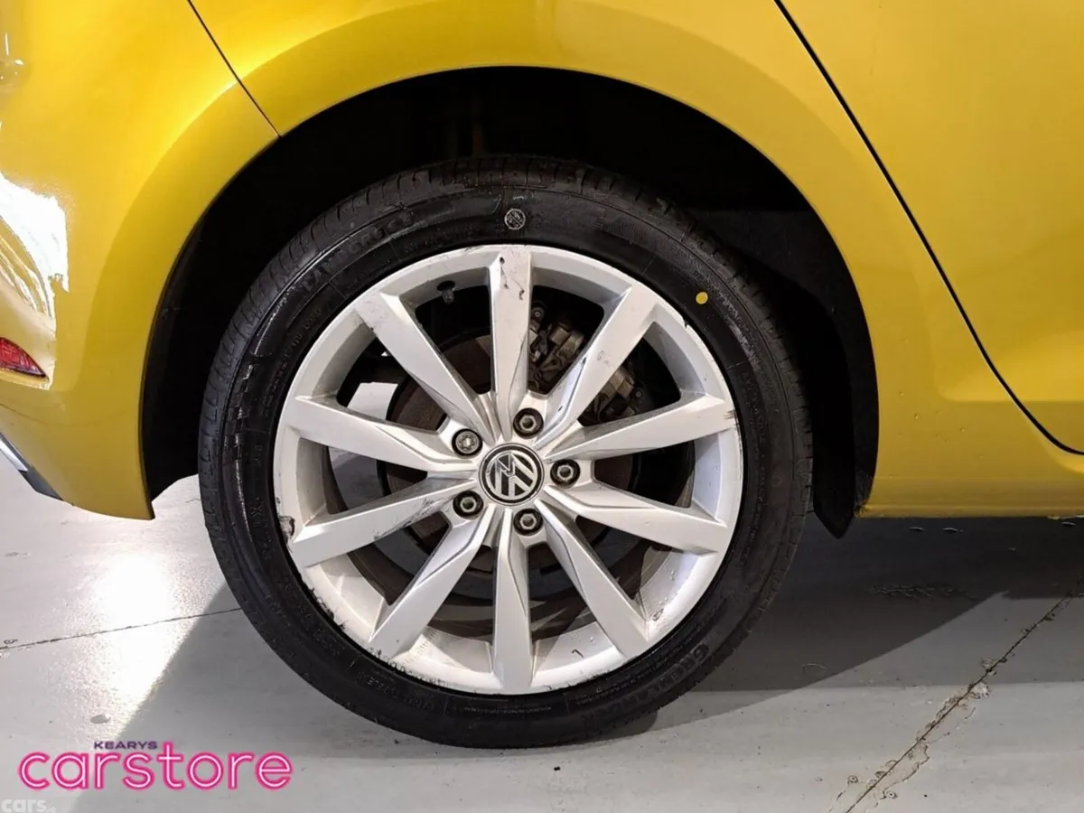 Volkswagen Golf Hatchback, Petrol, 2019, 