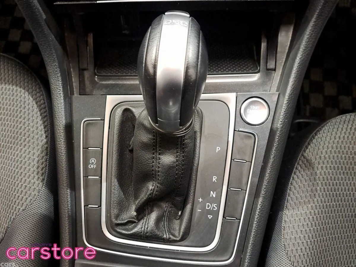Volkswagen Golf Hatchback, Petrol, 2019, 