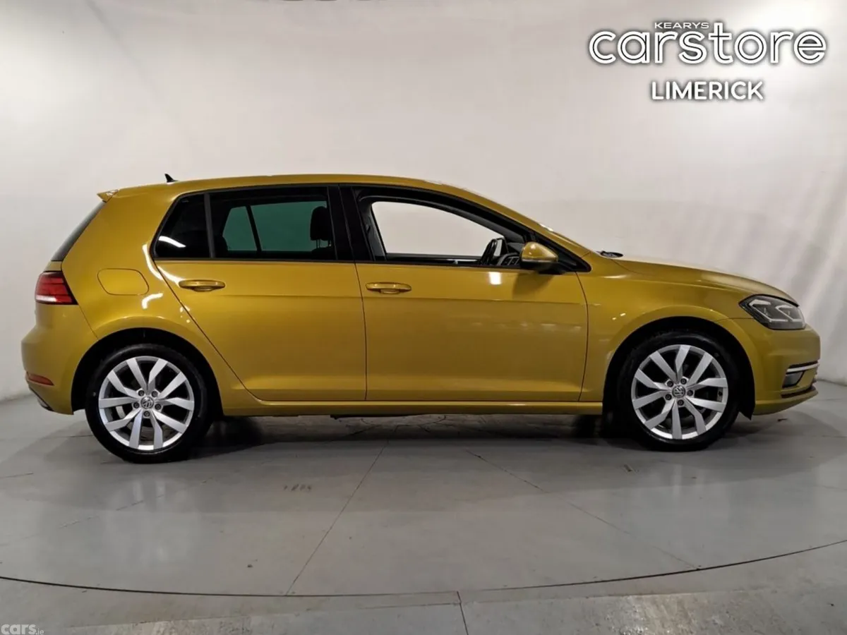 Volkswagen Golf Hatchback, Petrol, 2017, Gold