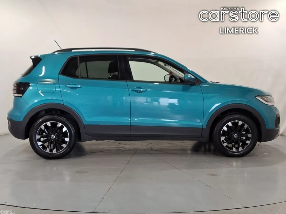 Volkswagen T-Cross Hatchback, Petrol, 2023, Blue