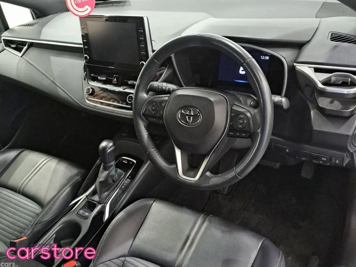 Toyota Corolla Hatchback, Petrol Hybrid, 2021, White