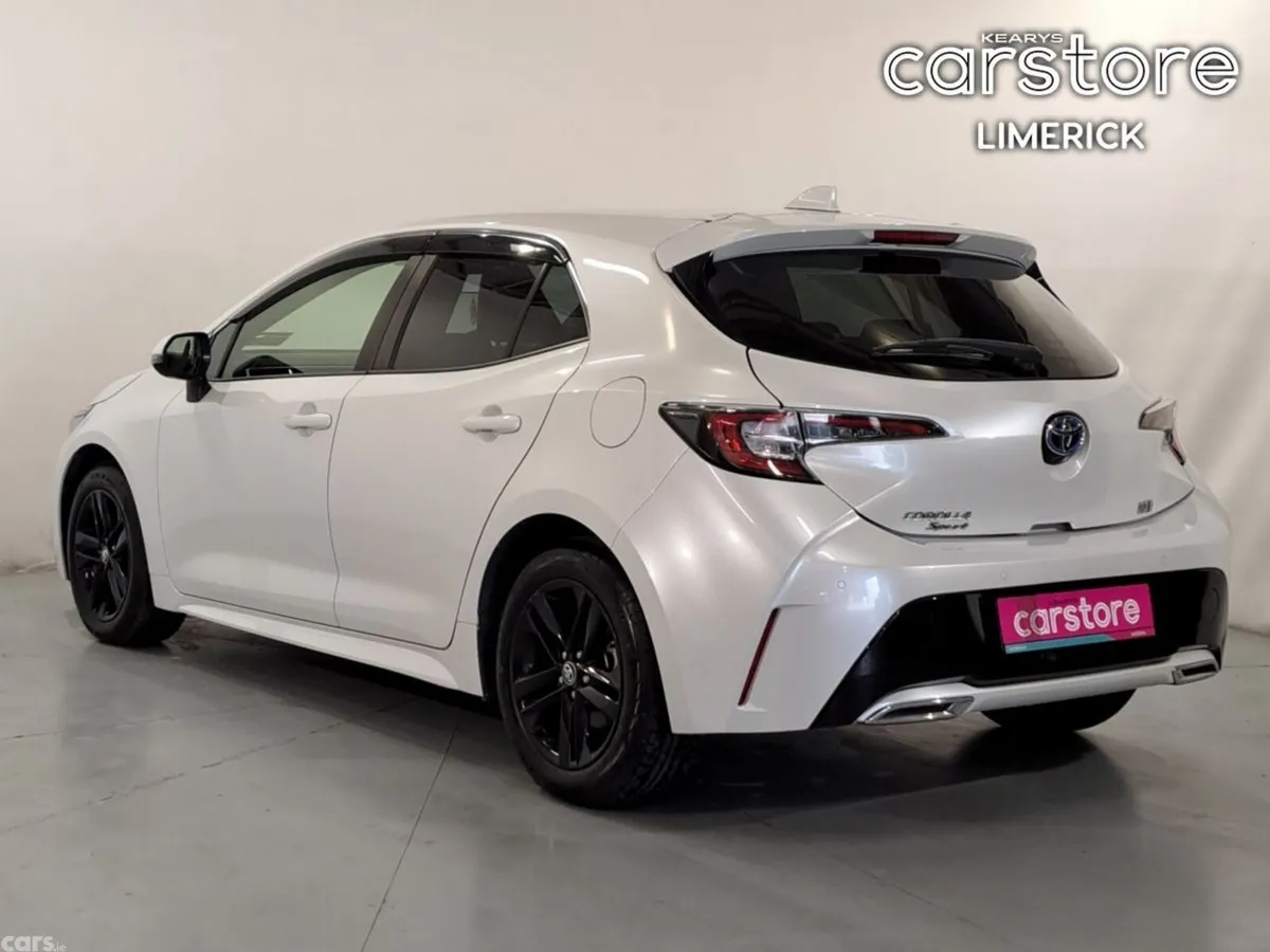 Toyota Corolla Hatchback, Petrol Hybrid, 2021, White