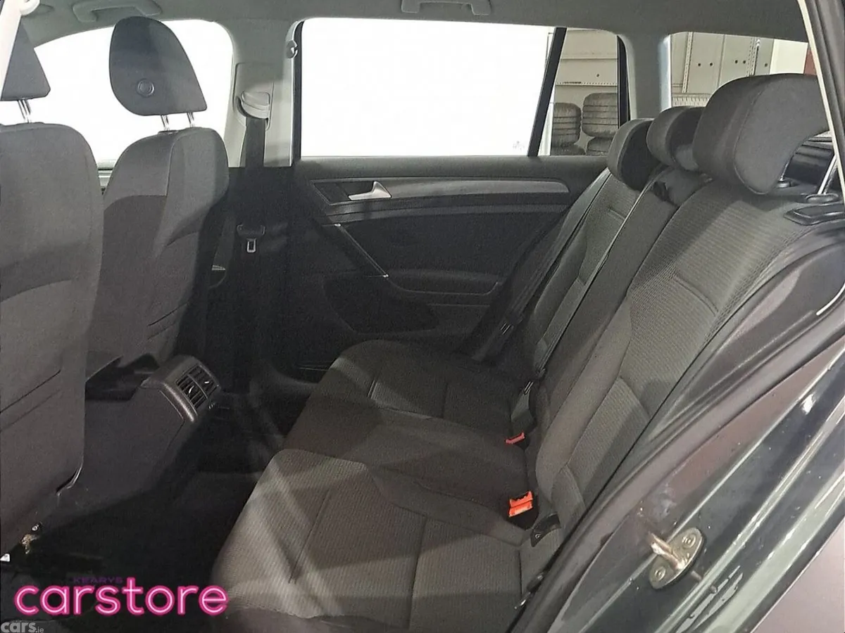 Volkswagen Golf Estate, Diesel, 2017, Grey