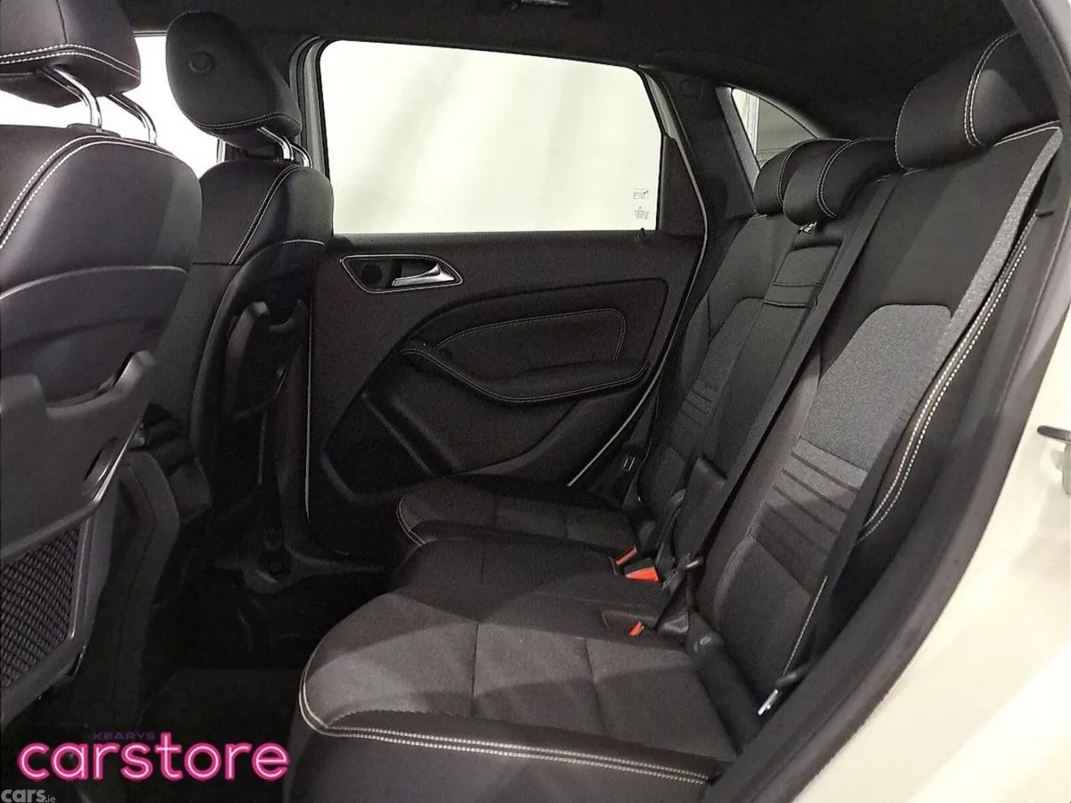 Mercedes-Benz B-Class Hatchback, Petrol, 2018, White