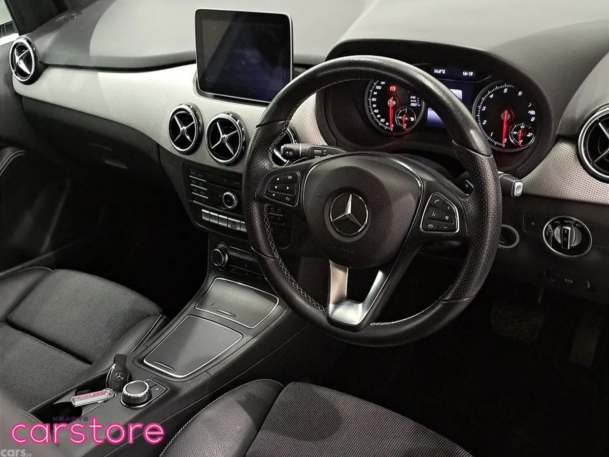 Mercedes-Benz B-Class Hatchback, Petrol, 2018, White