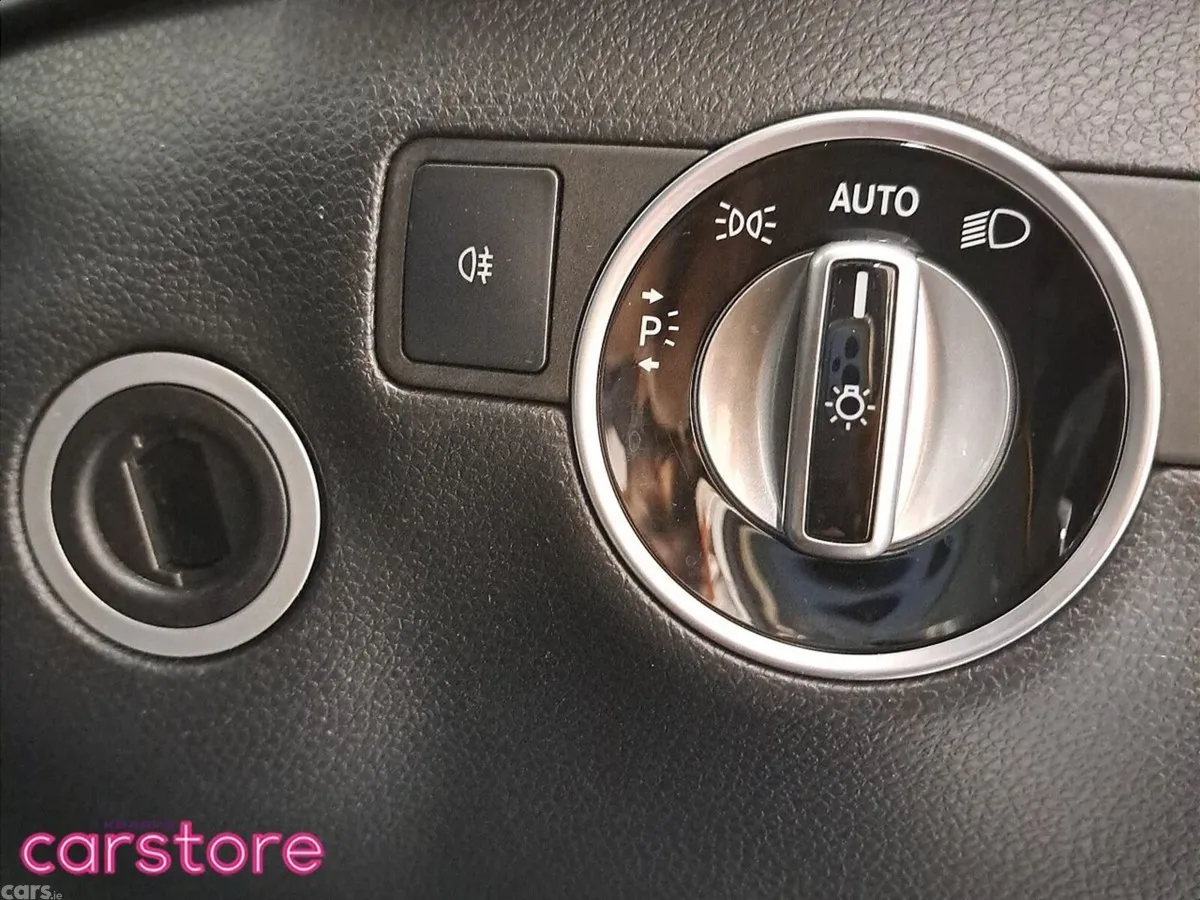 Mercedes-Benz B-Class Hatchback, Petrol, 2018, White