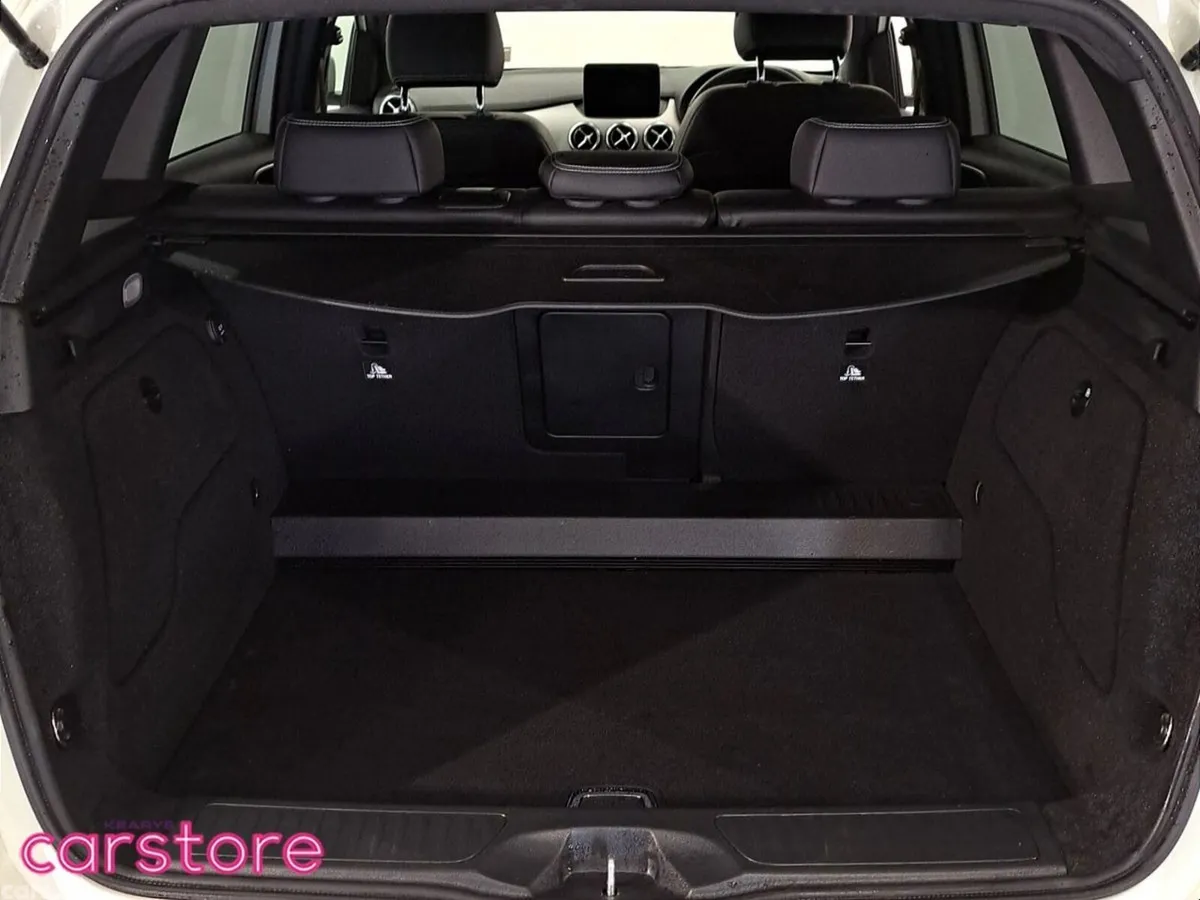 Mercedes-Benz B-Class Hatchback, Petrol, 2018, White