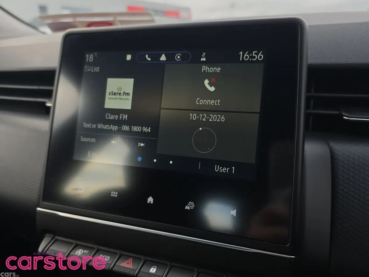 Renault Clio Hatchback, Petrol, 2023, Red
