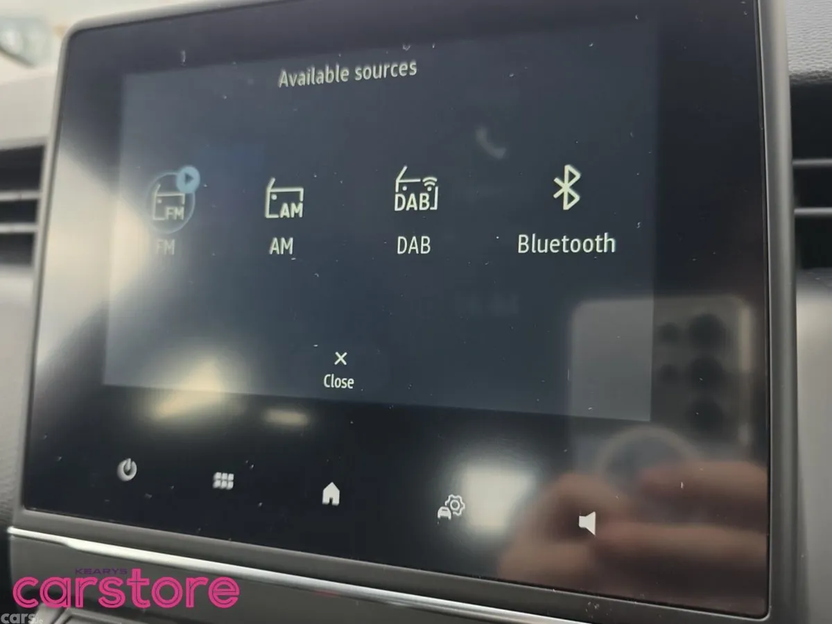 Renault Clio Hatchback, Petrol, 2023, Red