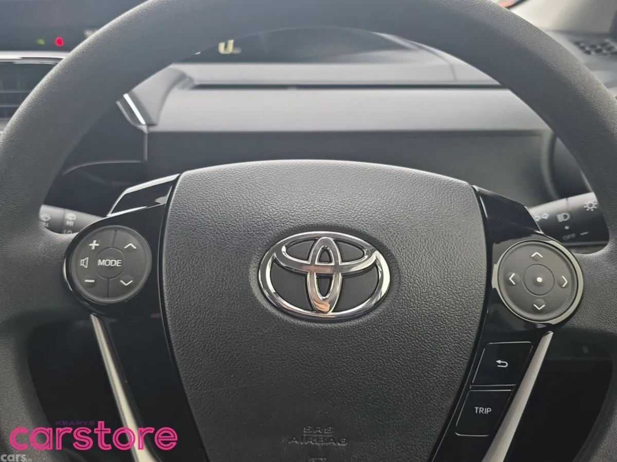Toyota Aqua Hatchback, Petrol Hybrid, 2021, Silver