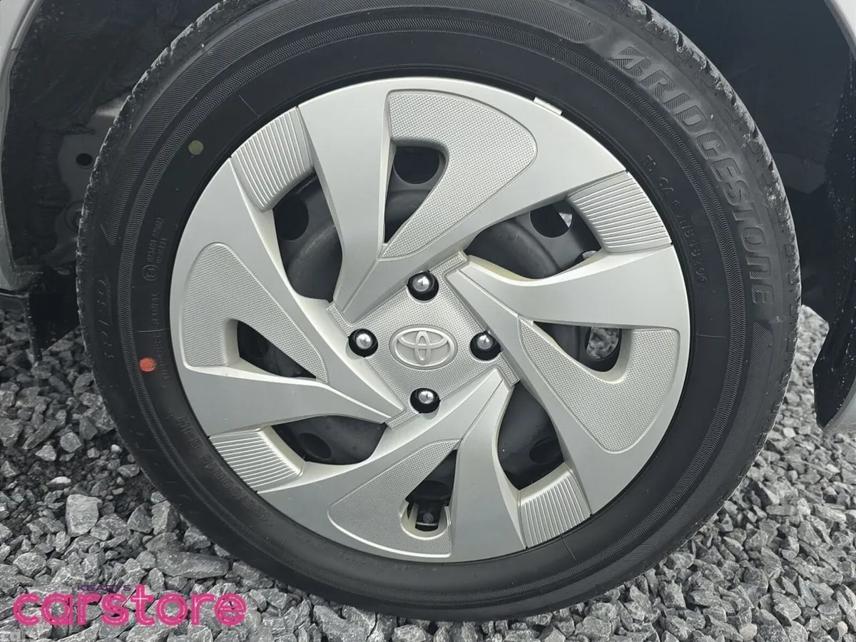 Toyota Aqua Hatchback, Petrol Hybrid, 2021, Silver