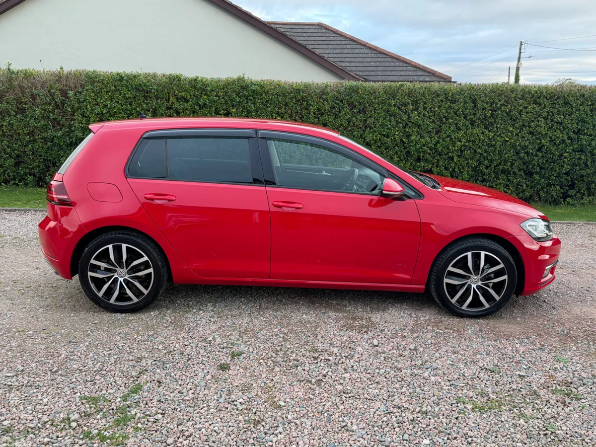 Volkswagen Golf Hatchback, Petrol, 2018, Red