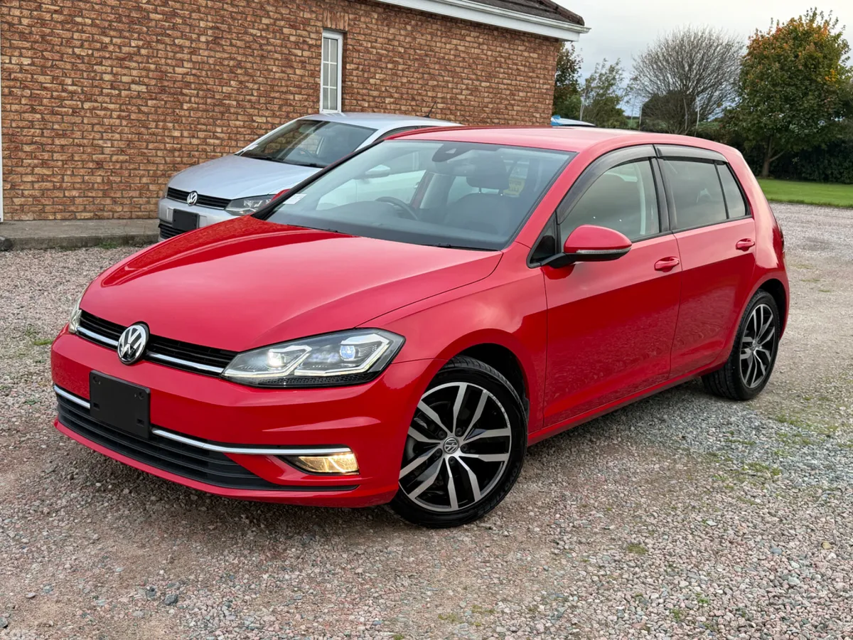 Volkswagen Golf Hatchback, Petrol, 2018, Red
