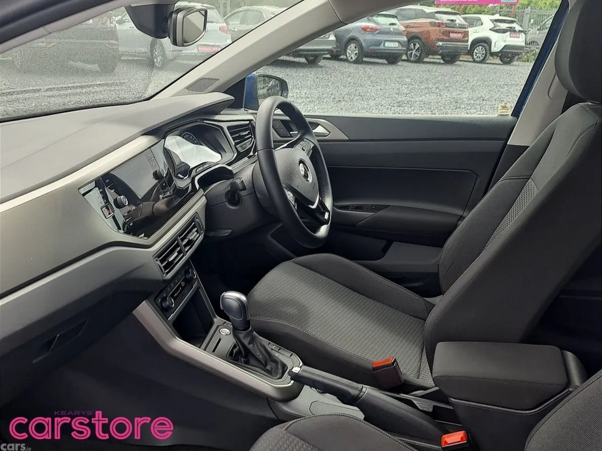 Volkswagen Polo Hatchback, Petrol, 2021, Blue